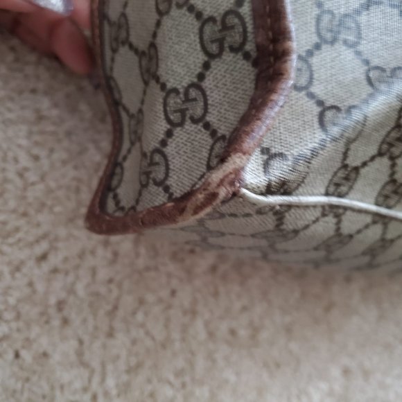 Unisex Vintage Authentic Gucci Tote Handbag - Picture 10 of 14